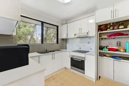 9/3 Elizabeth Street, Parramatta NSW 2150 - Photo 3