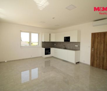 Pronájem bytu 3+kk 76 m², Osadní 1348, Kostelec nad Černými lesy - Photo 4