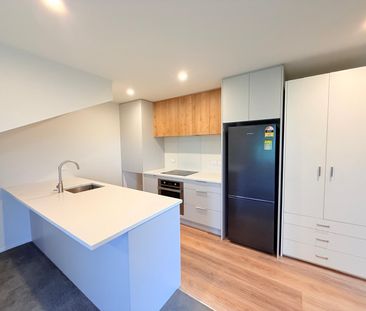 28 Fitzherbert Road, Wainuiomata - Photo 4