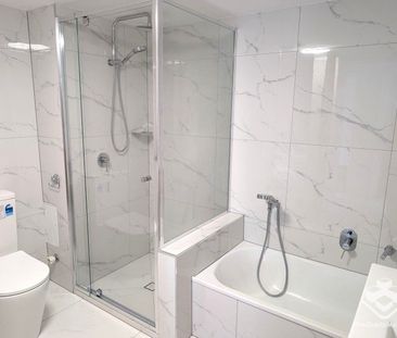 2Bed 2Bath UF Air Con Budds Beach - Photo 6