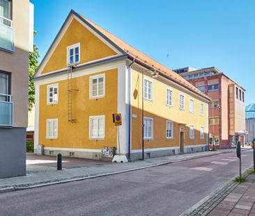 Övre Kungsgatan 8 - Photo 3