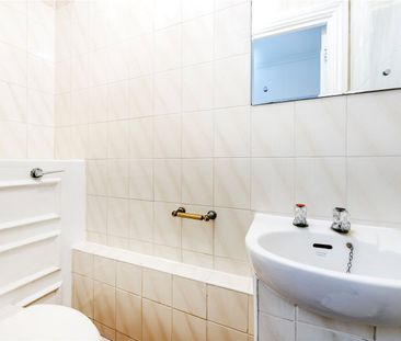 Chelsea Cloisters, London, SW3, London - Photo 1