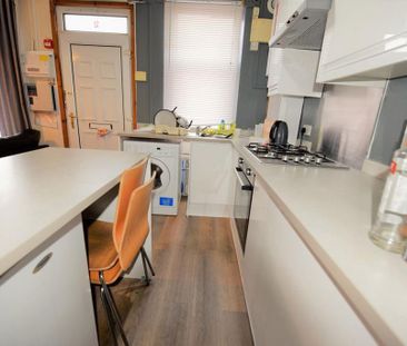 3 bedroom house to rent - Photo 2