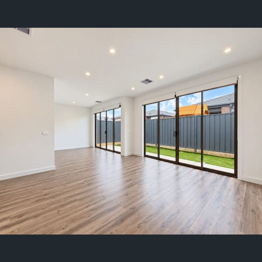 Brand New Ready to move in !! - Photo 1
