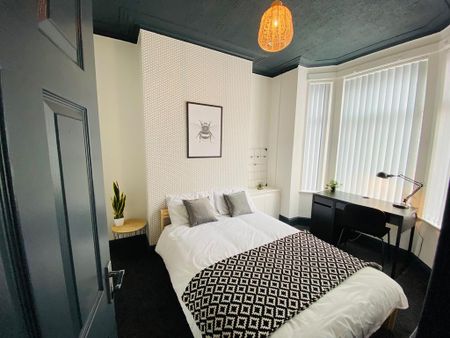 3 bedroom terraced house to rent - Photo 5