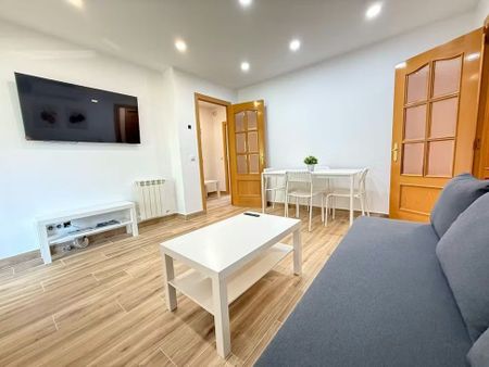 Calle Acuario, Madrid, Community of Madrid 28042 - Photo 2