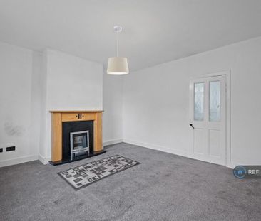 2 bedroom end of terrace house to rent - Photo 3