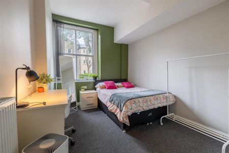 8 bedroom private hall to rent - Photo 2