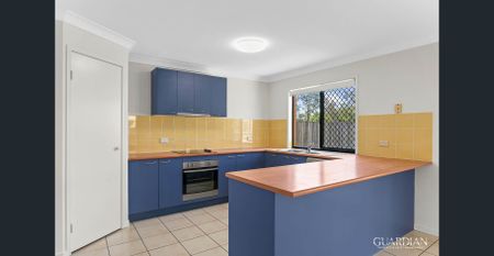 SPACIOUS FAMILY HOME IN THE HEART OF CALAMVALE - Photo 4