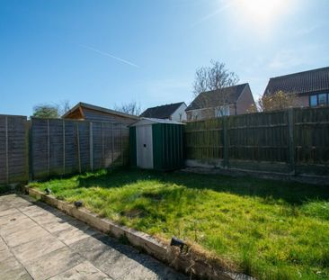 3 Bed House Cucklington Gardens - Photo 2