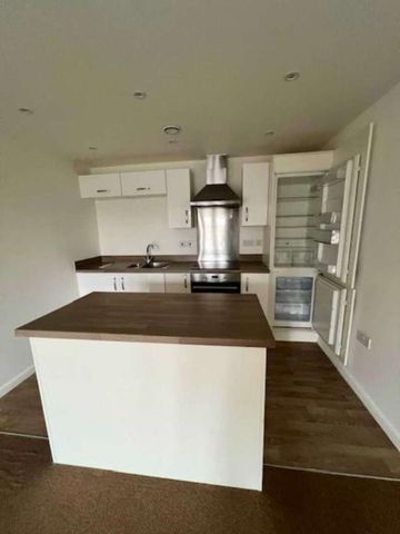 Spires View, Warrington, WA1 - Photo 2