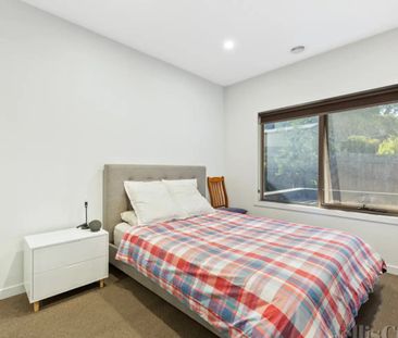 6/198 Sherbourne Road, Eltham - Photo 4