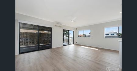 Your Coastal Escape Awaits - Photo 2