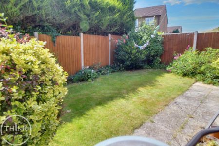 2 Bedroom House to let - Photo 3