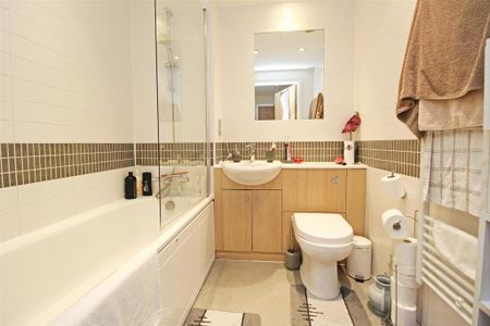 1 bedroom flat to rent - Photo 5