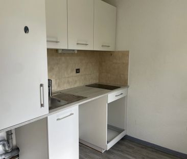 Location Appartement 2 pièces 45m² SALLANCHES 74700 - Photo 3