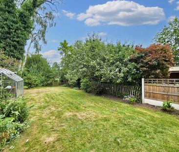 3 bedroom semi-detached house to rent - Photo 6