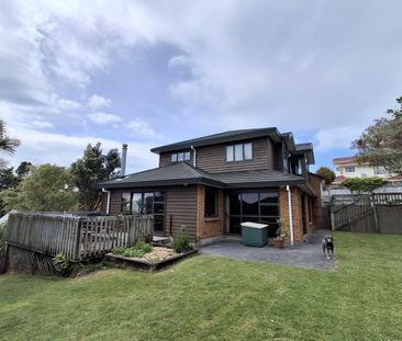 Sunny Family Home in Churton Park - Photo 1