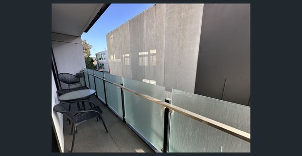 IMMACULATELY PRESENTED AND FILLED WITH LIGHT! - Photo 1