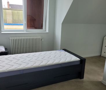 Location Appartement 1 pièce 12m² RONCHIN 59790 - Photo 2