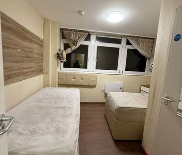 2 Bed Flat, Daniel House, L20 - Photo 2