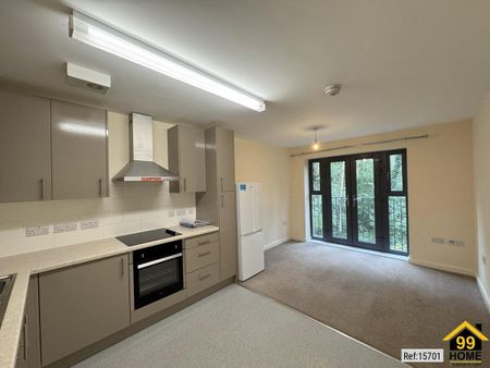 2 bed Apartment in Station Road North Hykeham, Steam Court, LN6 9XL - Photo 2