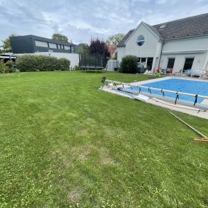 A Louer ! Magnifique maison meublée de 4 chambres avec piscine et jardin idéalement situé au Golf de la Wantzenau - Photo 3