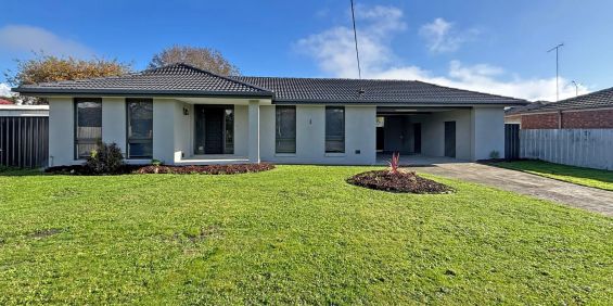 Renovated Family Home with Space, Comfort & Convenience - Photo 3