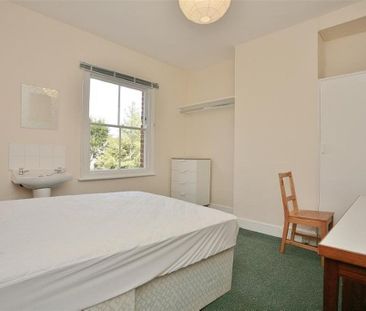 4 bedroom terraced house to rent - Photo 5