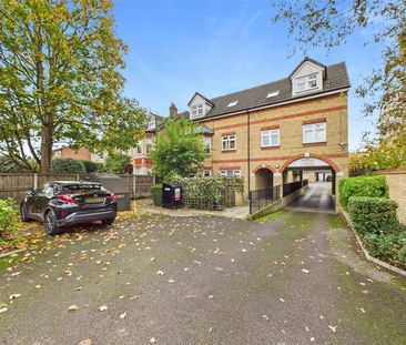 Hanworth Road, Hampton, TW12 - Photo 3