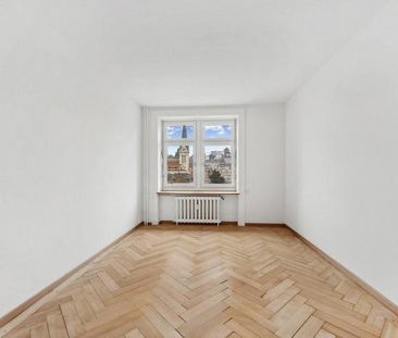 Helle 3.5 Zimmer-Altbauwohnung mit grosszügiger Aussicht - Photo 1