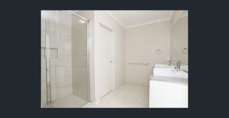 Modern Family Living in a Prime Seabrook Location - Photo 4