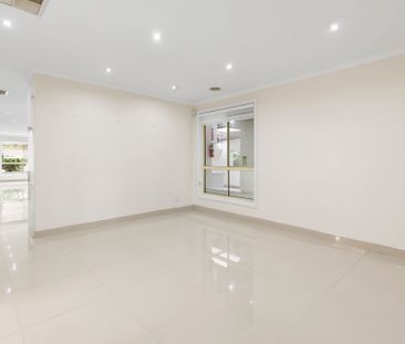 Family Home in prime location - Photo 6