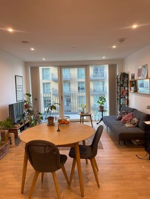 1 Bed Flat, Kingwood Apartments, SE8 - Photo 1