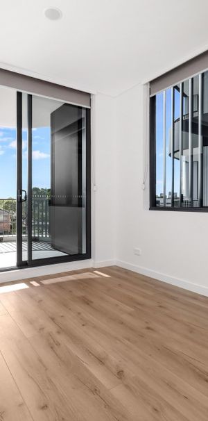 North facing 2nd floor affordable apartment %25 below market rent - Photo 1