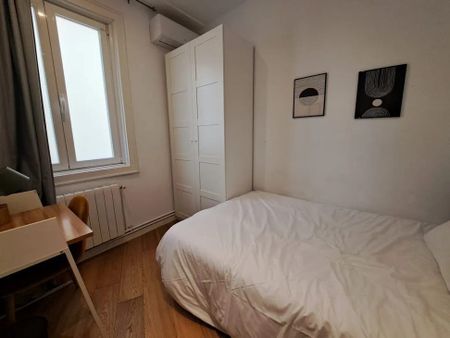 Calle de los Caños del Peral, Madrid, Community of Madrid 28013 - Photo 2