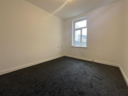 4 bedroom terraced house to rent - Photo 4