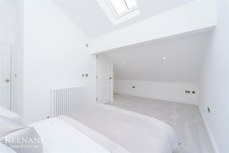 Cross Edge, Oswaldtwistle - Photo 2