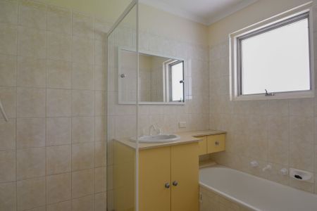 Family Home in Great Location - Photo 4