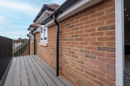 2 bedroom apartment to rent - Photo 2