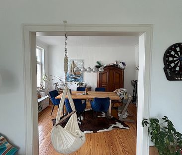 Charmante und helle 4-Zimmer Altbau Wohnung in Elmshorn Mitte - Foto 1