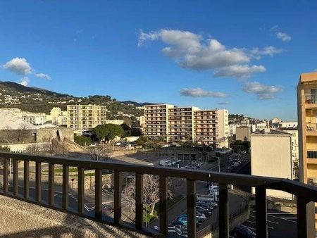 APPARTEMENT T2/3 LUPINO - ASCENSEUR - Photo 5