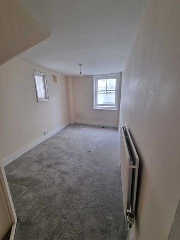 Clifton Court, Clifton Hill, Brighton - Photo 3