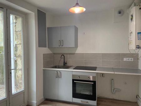 Location Maison 6 pièces 110m² LORMONT 33310 - Photo 2