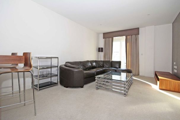 Bromyard Avenue, W3, London - Photo 1