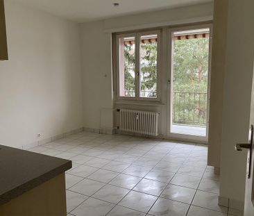 Wohnung mit Balkon zum grünen Innenhof beim Tellplatz - Photo 2