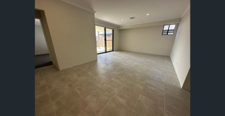 Modern & Versatile! - Photo 4