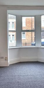 2 bedroom ground floor flat to rent - Photo 3