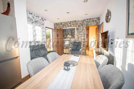 Country Property in Torrox, Andalucia , Costa del Sol - Photo 2