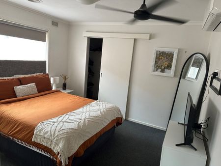 Stunning Home in North Shepparton - Photo 3